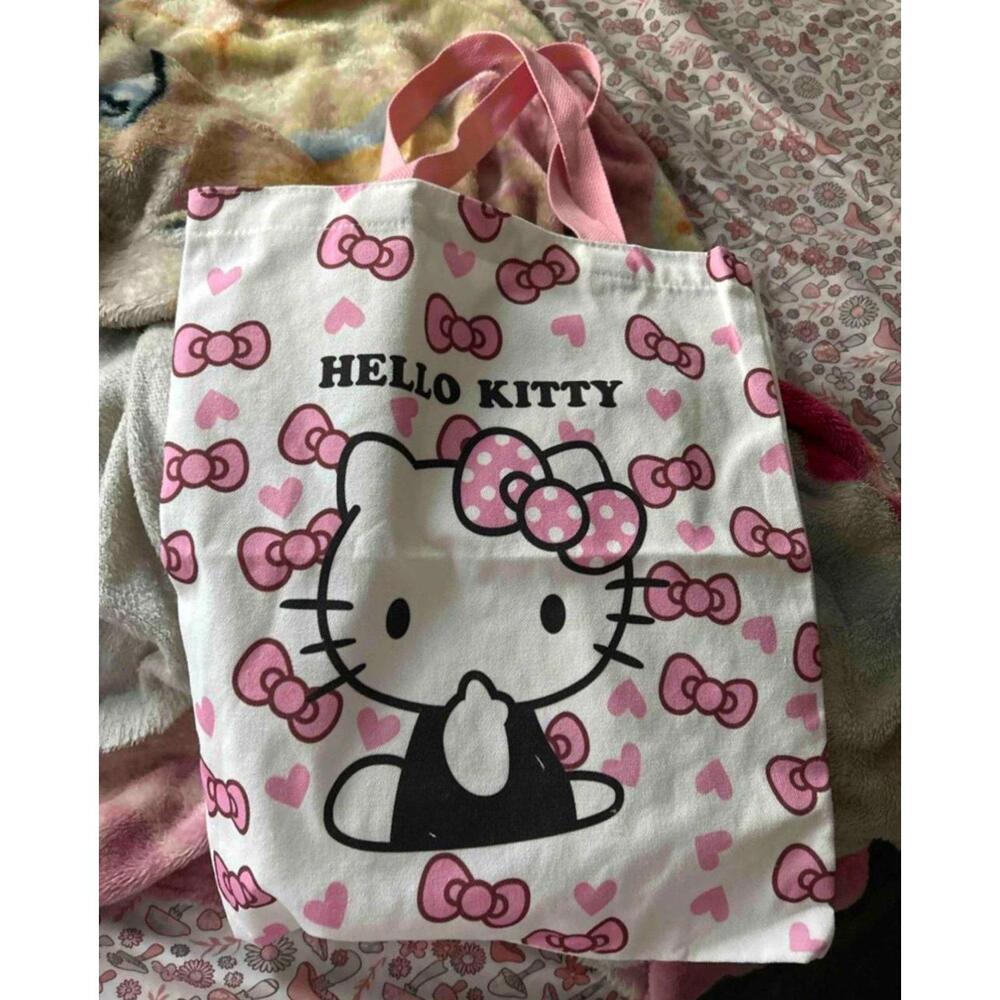 Hello Kitty canvas tote - Picture 2 of 3